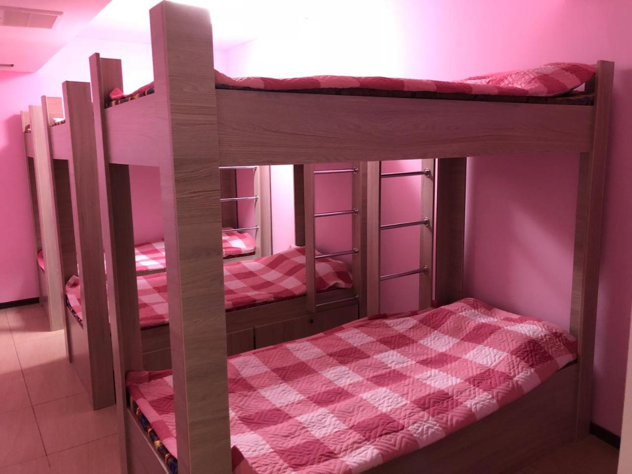 אלמטי Apple City Hostel מראה חיצוני תמונה
