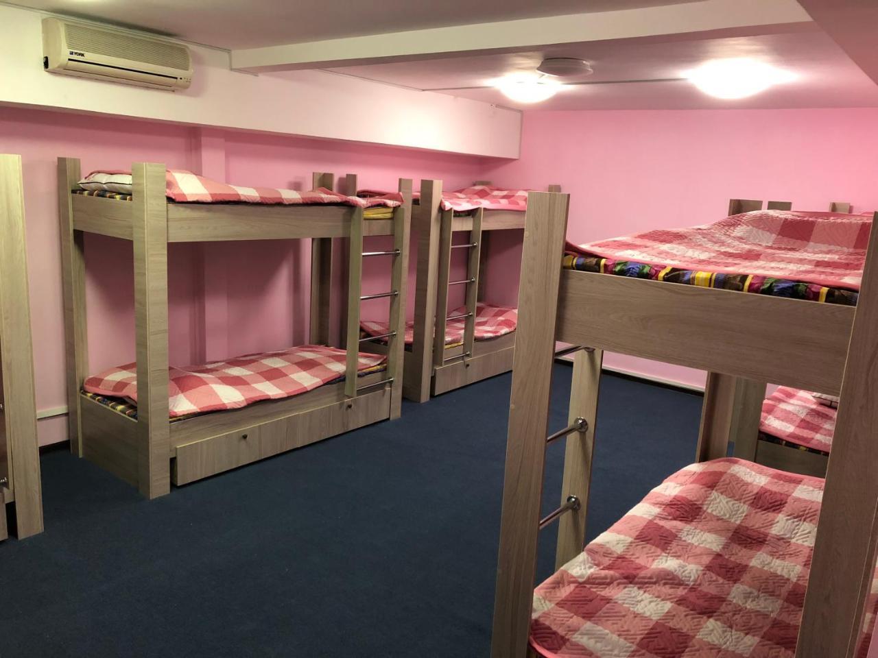אלמטי Apple City Hostel מראה חיצוני תמונה
